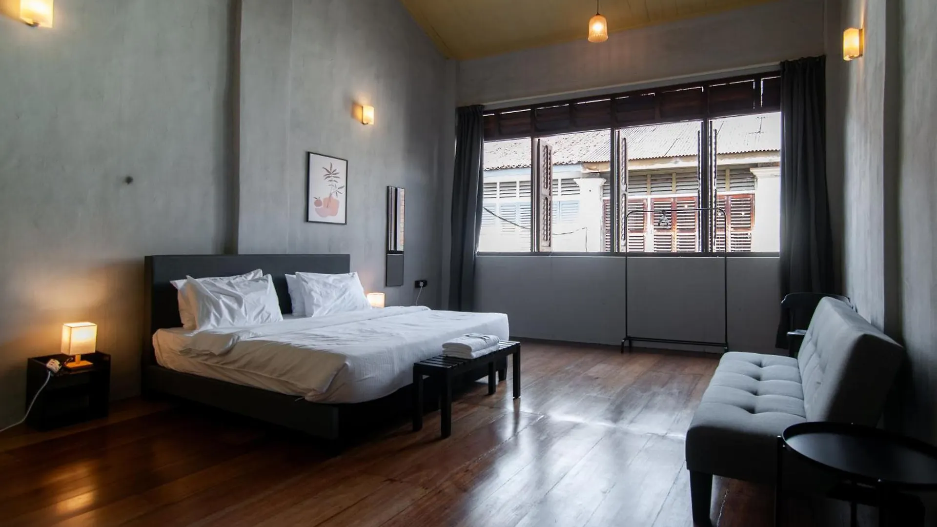 Aayu Stewart - Stewart Ln, George Town